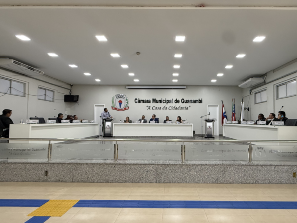 Câmara de Guanambi aprova isenção de taxa para barraqueiros e ambulantes durante aniversário de 107 anos do Município.