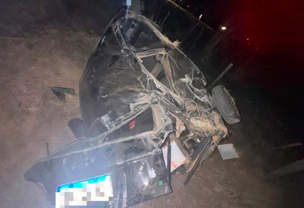 Capotamento de carro deixa quatro feridos na BR-122, em Caetité.