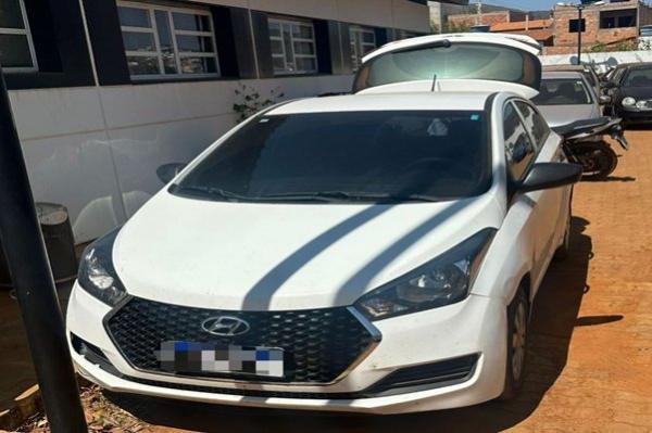 HB20 furtado em Campinas é localizado pela Polícia Militar no centro de Caetité.