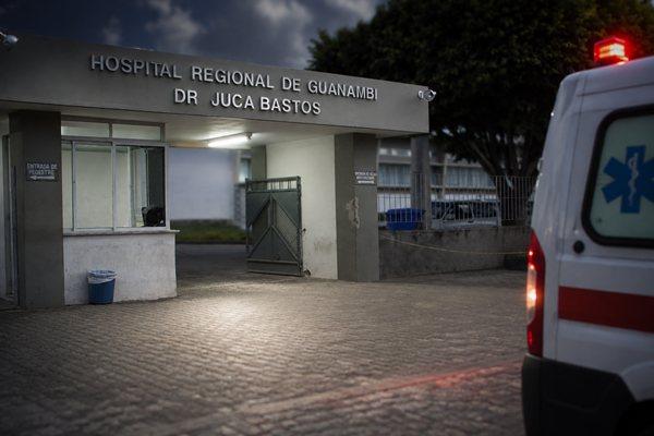 Mulher é internada após relatar ingestão de pinos com cocaína em Guanambi.