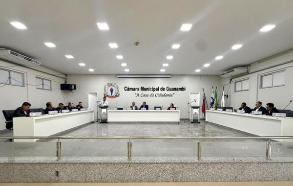 Câmara de Guanambi recebe diretor do Lar dos Velhinhos e aprova projetos na Sessão Ordinária.