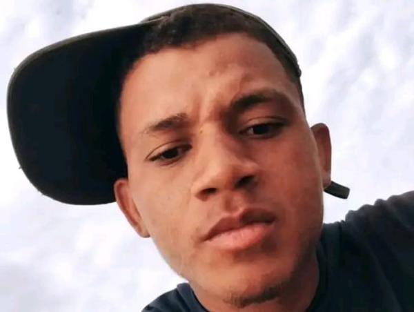 Jovem de 23 anos morre em acidente de moto seguido de incêndio na zona rural de Malhada.