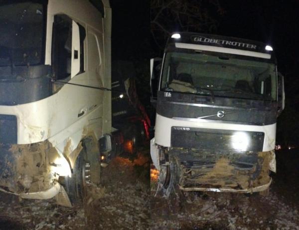 Acidente com carreta deixa motorista morto na BR-122, em Guanambi.
