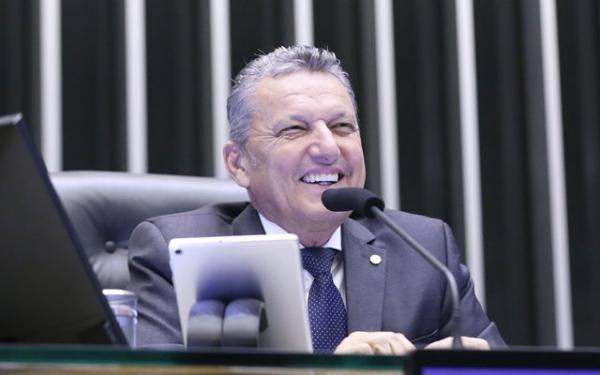 Charles Fernandes é eleito deputado federal e fortalece representação de Guanambi e do sudoeste baiano.