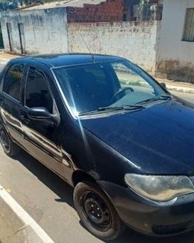 Homem é abordado pela PM em Candiba durante investigação de furto a cofre em Iuiu.