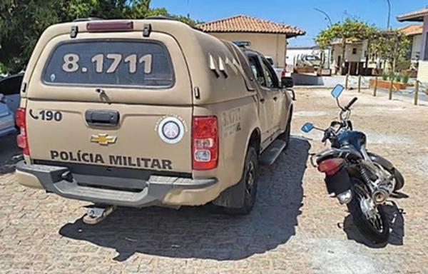 Motocicleta furtada em Caculé é recuperada em Guanambi.