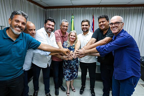 Nova bancada do PDT declara apoio à reeleição de Ivana para a Presidência da ALBA.